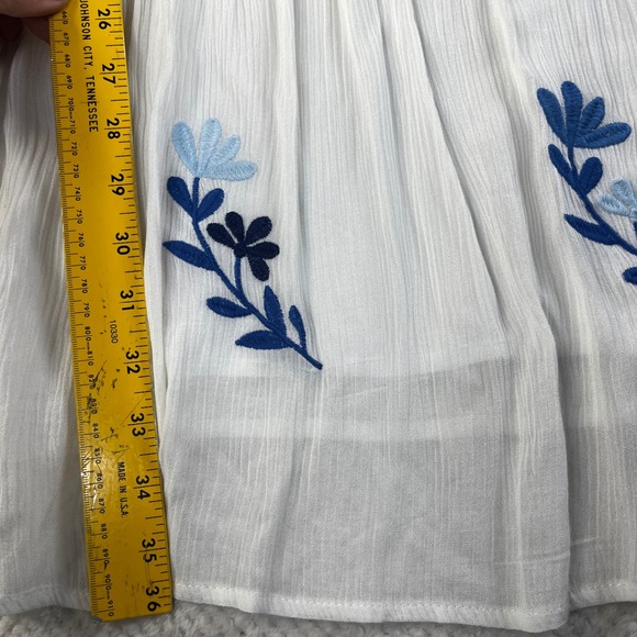 J. Marie White Blue Floral Embroidered Tiered Mini Dress Womens Medium  Pockets - Picture 4 of 11